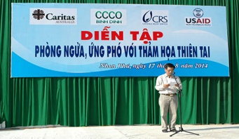 Ông Đoàn Quang Khải – Chủ tịch UBND phường Nhơn Phú phát biểu tại buổi diễn tập. Ảnh: H.Q